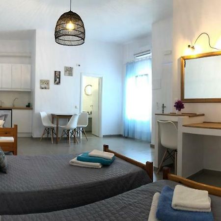 Villa Gambas Beach Studios Kamári Zewnętrze zdjęcie