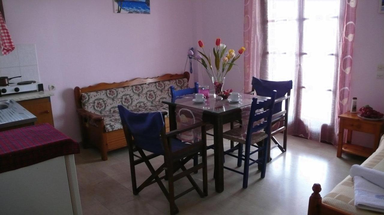 Villa Gambas Beach Studios Kamári Zewnętrze zdjęcie