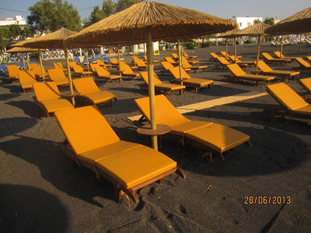 Villa Gambas Beach Studios Kamári Zewnętrze zdjęcie