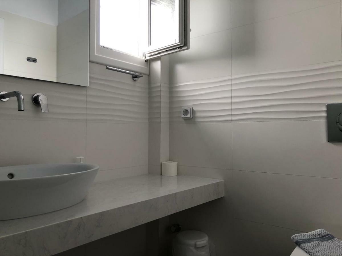 Villa Gambas Beach Studios Kamári Zewnętrze zdjęcie