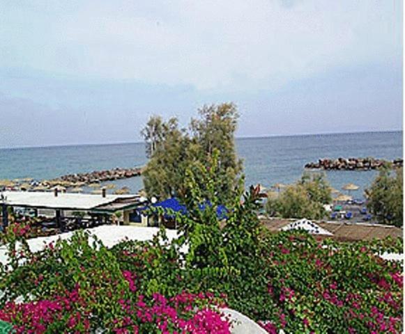 Villa Gambas Beach Studios Kamári Zewnętrze zdjęcie